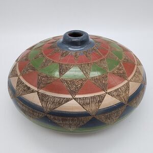 Vintage Geometric Platiyo Pot Vase Multicolor Etched Cylindrical Neck Nicaraguan